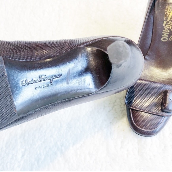 Salvatore Ferragamo Brown Pebble Leather Heels sz9 - Picture 11 of 11